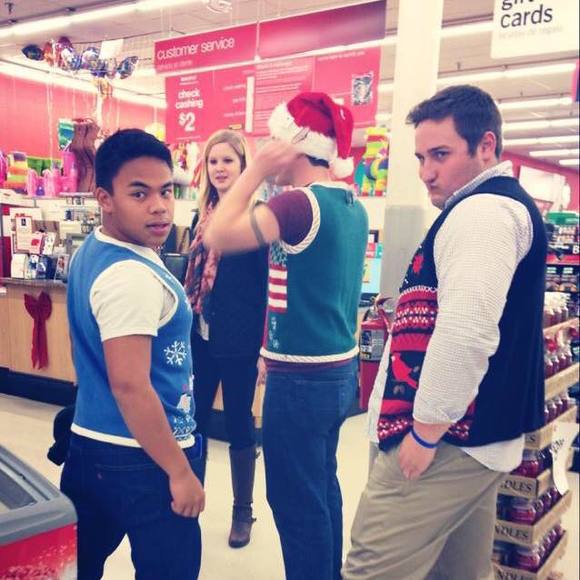 Meet your Posher, Julian - Picture 1 of 1